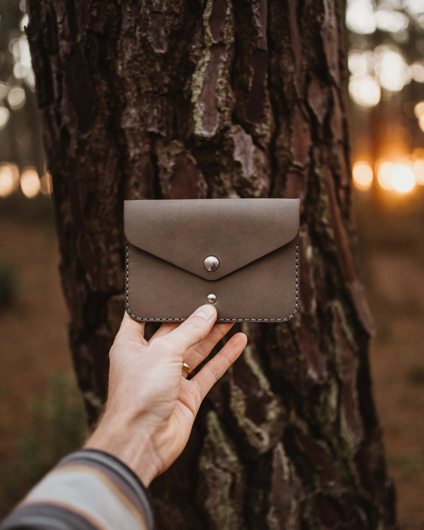 Leather Passport Holder Full Grain Vegetable Tanned - LUAP